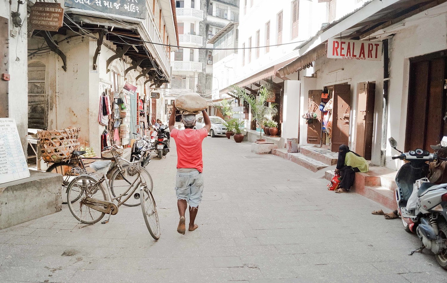 Stone Town City of Zanzibar 06-min
