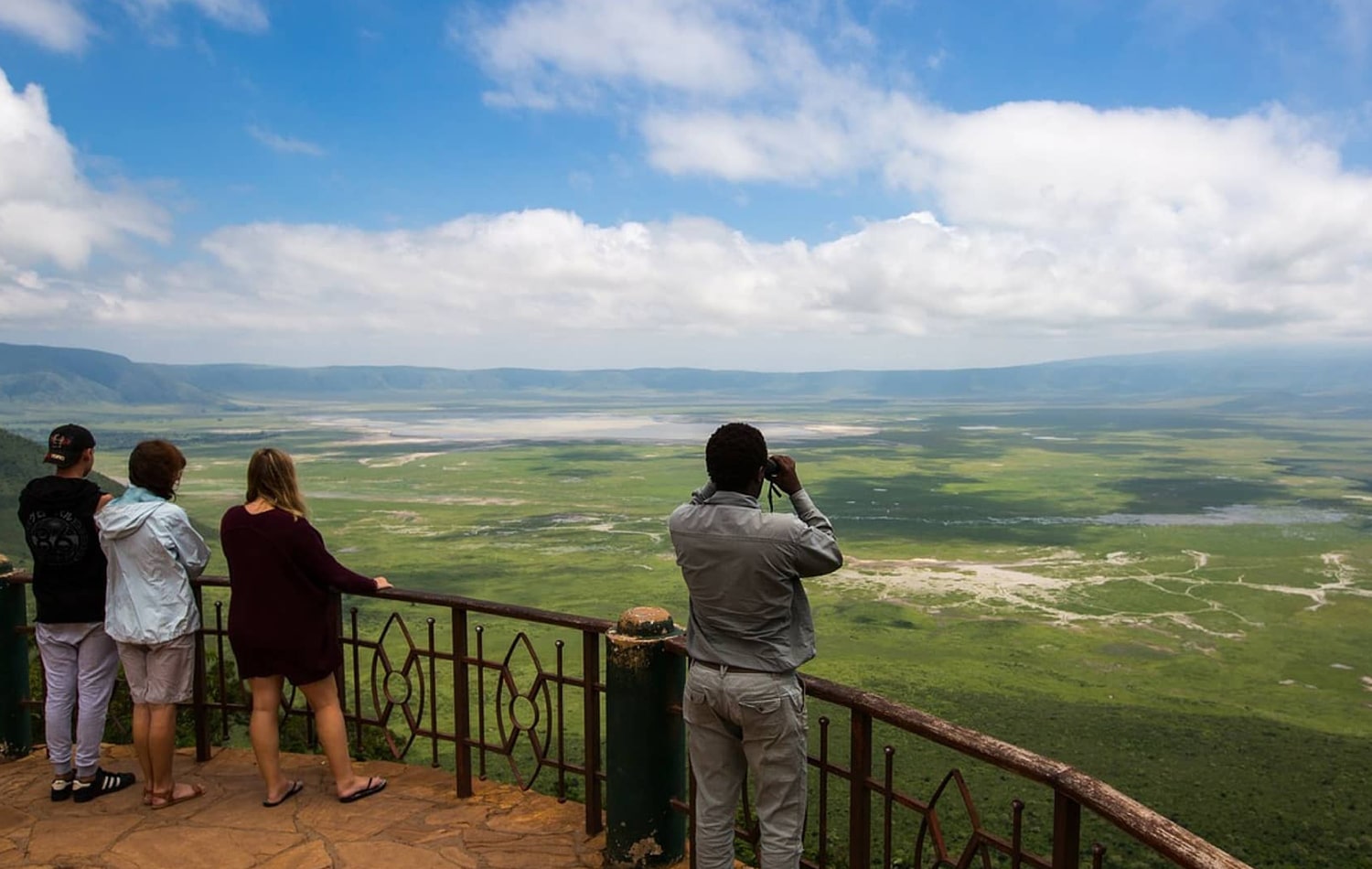 Ngorongoro Crater 02-min